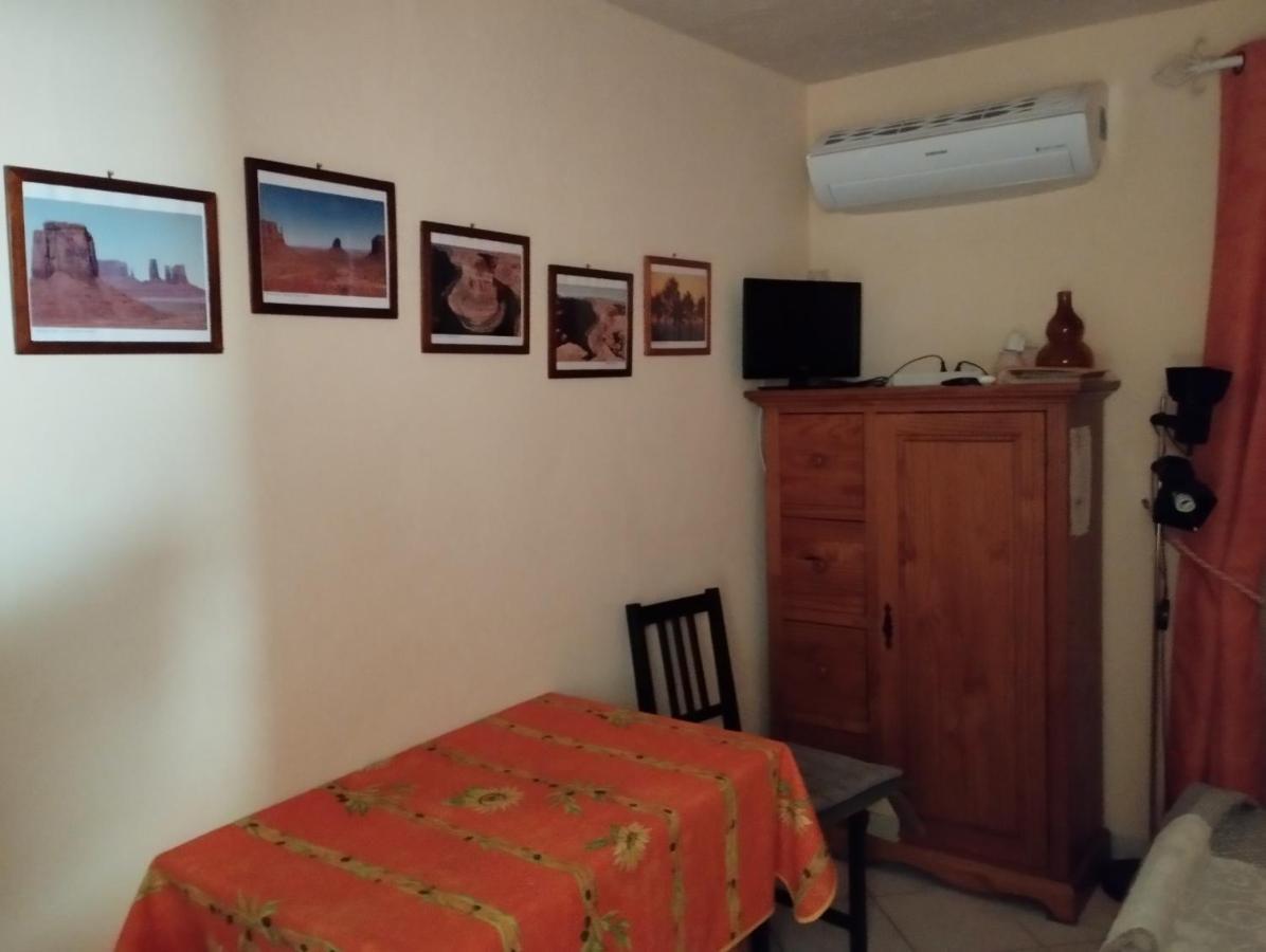 L'Orangette Bed & Breakfast Regusse Luaran gambar